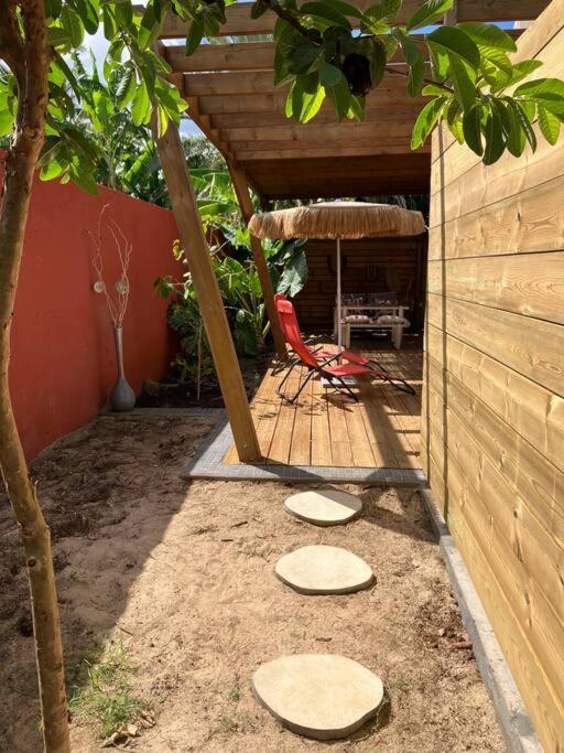 Kazacoco Bungalow A 5 Min A Pieds Du Lagon La Saline Le Bains Ngoại thất bức ảnh